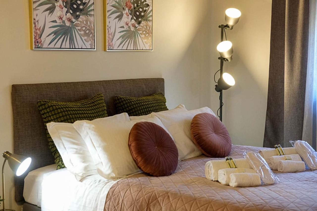 Verona Suites And Rooms Екстер'єр фото