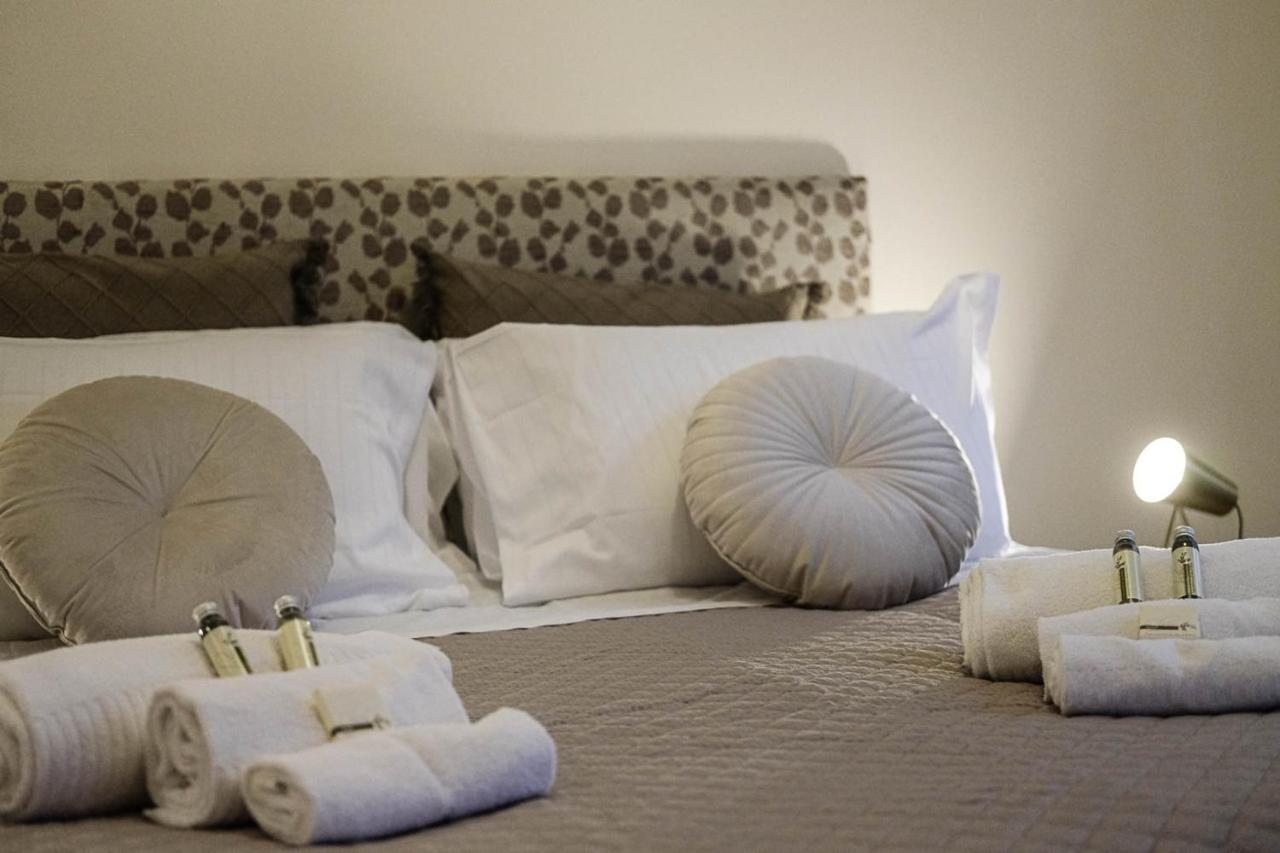 Verona Suites And Rooms Екстер'єр фото