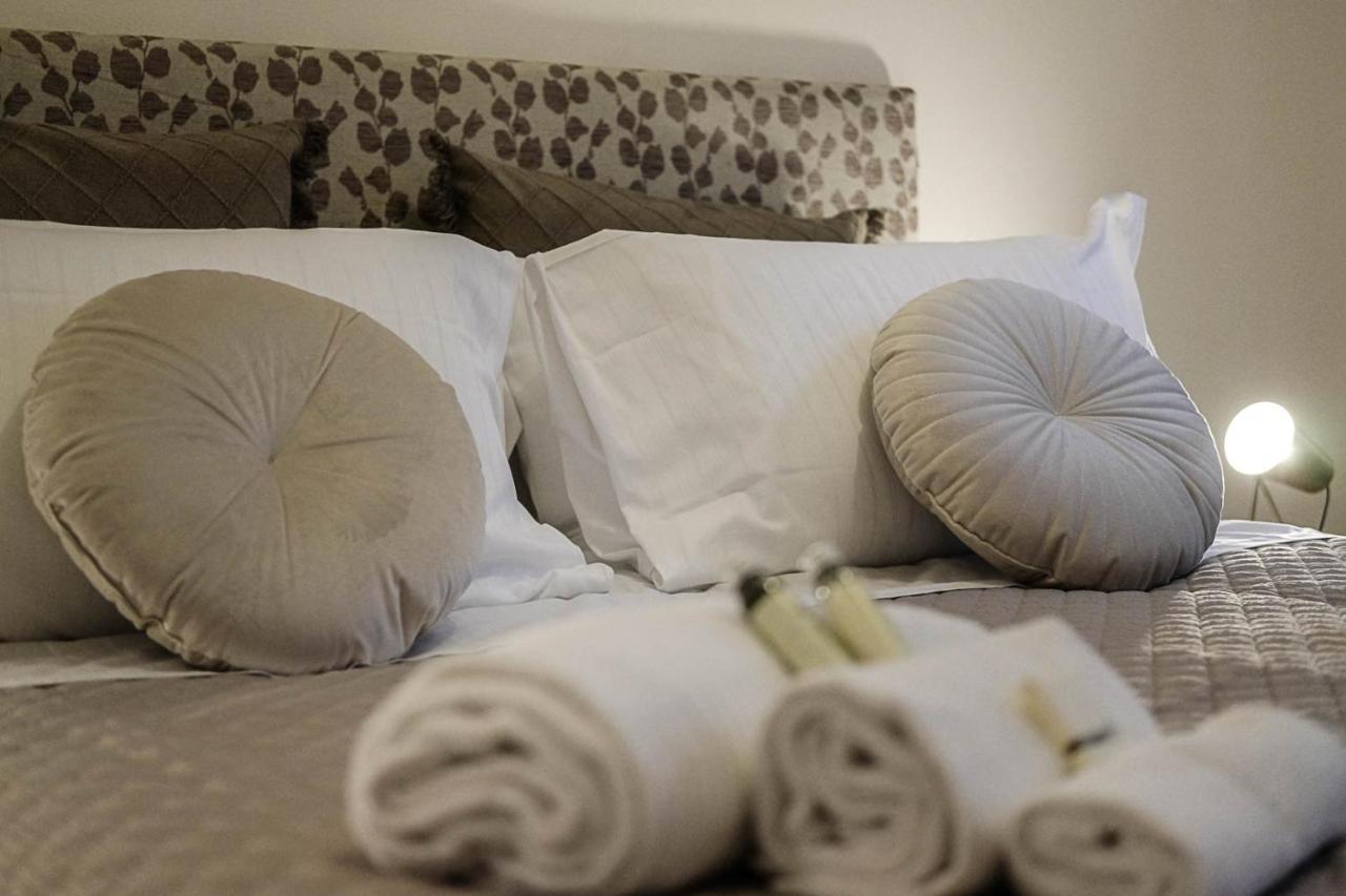 Verona Suites And Rooms Екстер'єр фото